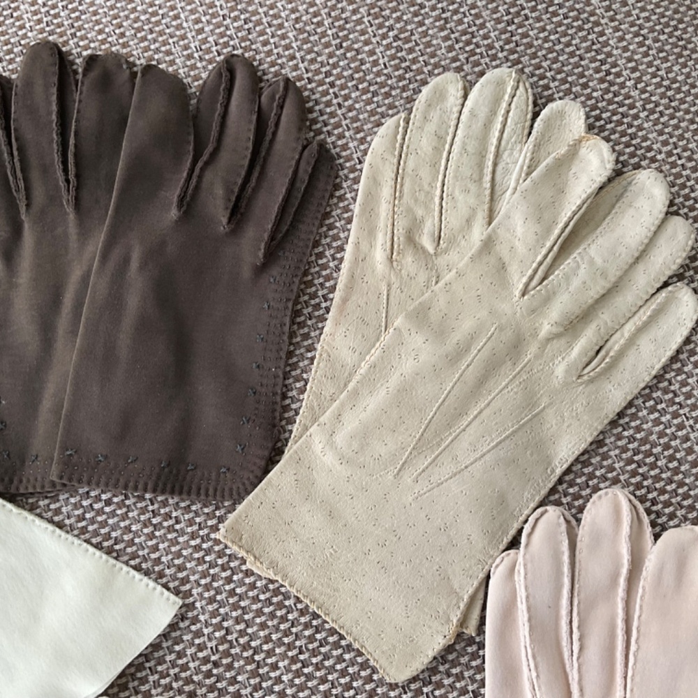 7 pair vintage gloves,neutral colors.Medium. - Picture 6 of 15